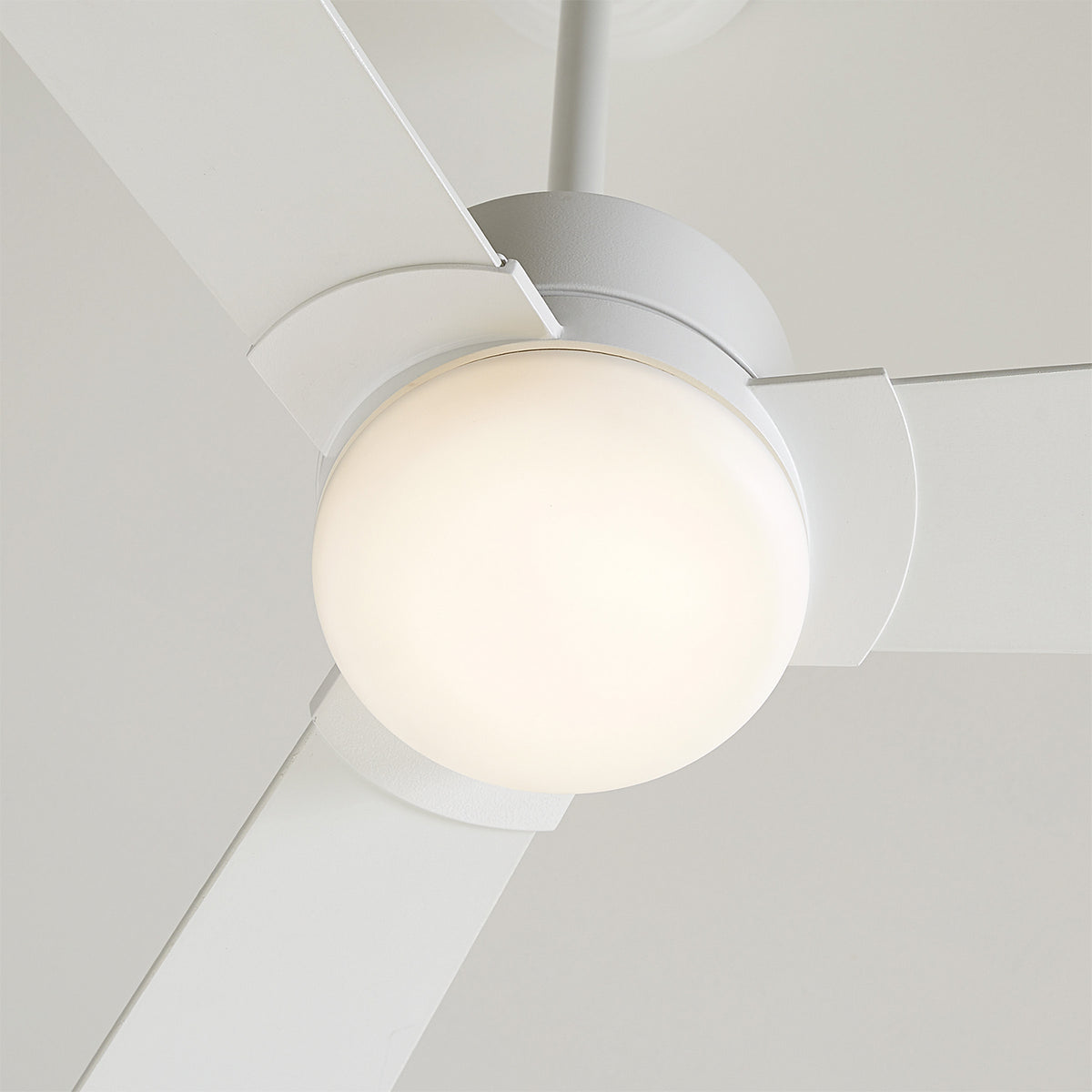 Rozzen LED Fan Light Kit in Brushed Steel