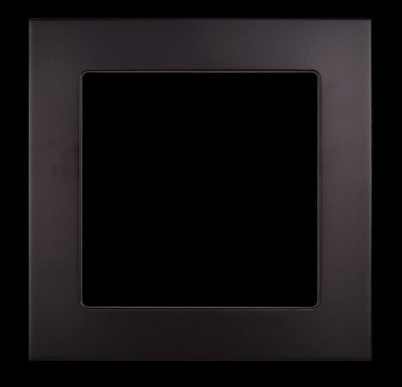 Trim in Black