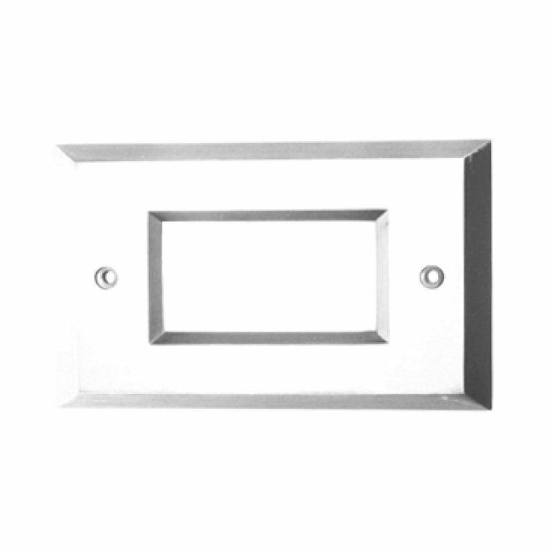 Trim For Step Egn in White