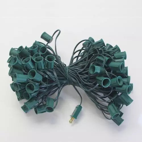 C7 String, 100ft, 12" spacing, green, 18AWG, SPT-1, no end c